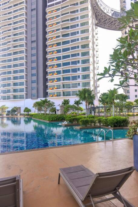 10Mins To Klcc W Lrt+Mall+Netflix Muji Urban Kuala Lumpur Ngoại thất bức ảnh